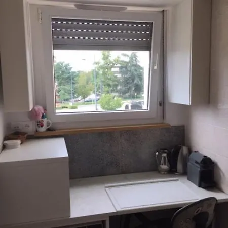 Superb With Free Parking On Site