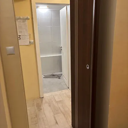 Superb With Free Parking On Site *